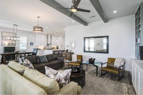 $300 / 4br - 2888ft2 - Exception beach reservation house (Galveston)63924041347458123
