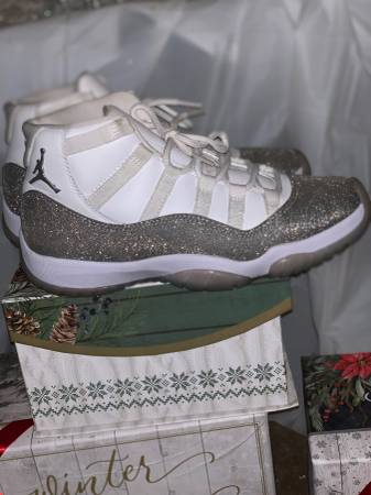 LIKE NEW WORN 3x Metallic Silver High Top Retro 11 Jordans 1
