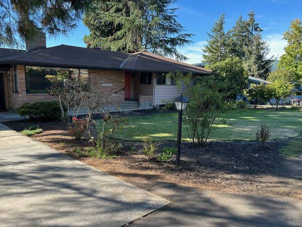 $2,800 / 5br - 3000ft2 - Spacious Mid-Century Home for Rent – 5 Bedrooms + Bonus Room, 2 Baths (Gale Heights)64038886940163120