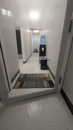 $800 / 168ft2 - Sala de terapia de masajes en una clínica de acupuntura (Watertown)63828406401793124