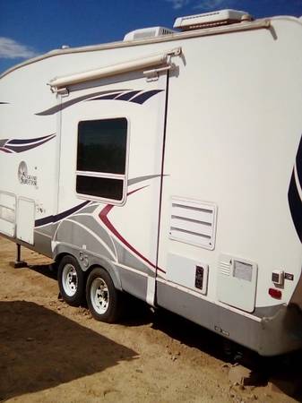 Forest River Grand Surveyor Fifth Wheel 1