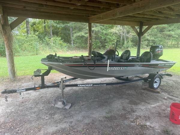 07 Bass Tracker pro 170 1