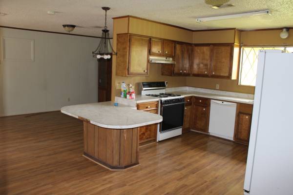 $1,200 / 3br - 2000ft2 - Cute & Comfy 3BR Home for Rent (Orange, Texas)64036371201665124