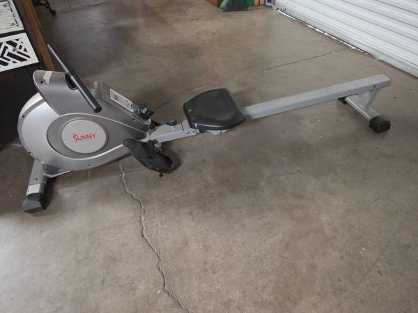Rowing machine #2051 1