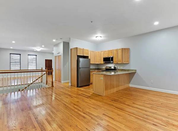 $1,100 / 3br - South End - rooms for rent63690775529347120