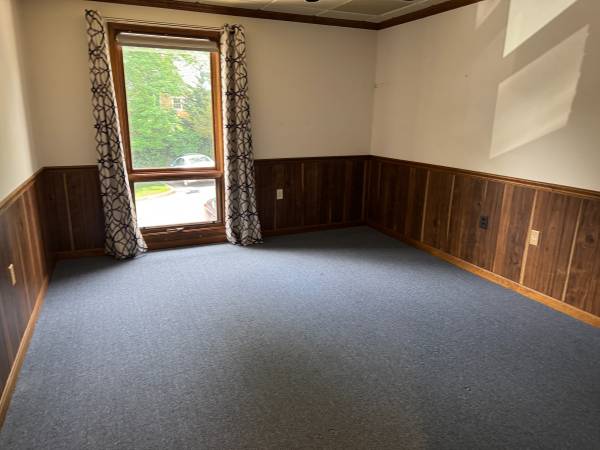 $350 / 125ft2 - Unfurnished and Furnished Offices for Lease (Fairfax)63779396031361123