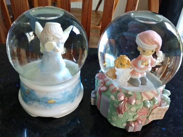 Precious Moments Musical Snow Globes - $60 (Garden City, MO)62948856975235122