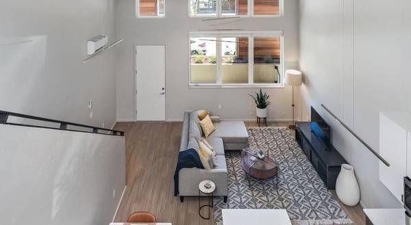 $1,599 / 1br - 645ft2 - Rooftop Amenity Deck, Fitness Memberships, Capitol + Foothill Views! (Old Boise)63981526862338124