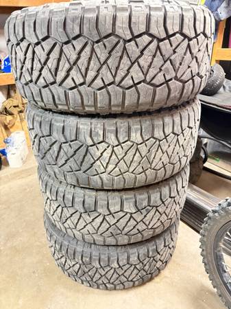 Chevy wheels and tires 6 Lug - auto wheels & tires - by owner - vehicle