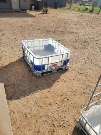 LIVESTOCK GROUND FEEDER OR WATER TROUGH 1