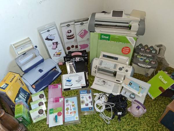 CRICUT / XYRON / SIZZIX CRAFTERS BUNDLE All FOR 1