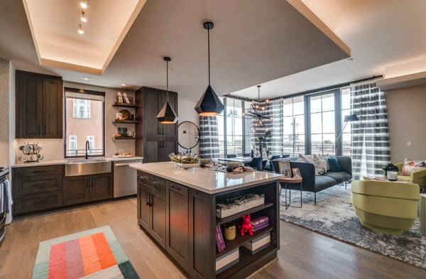 $1,975 / 1br - A New Upscale and Hip High-Rise in Downtown Dallas! (Downtown Dallas/Dallas/Oaklawn/Uptown)63796476947203122