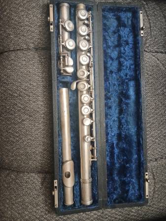 Gemeinhardt Flute 1
