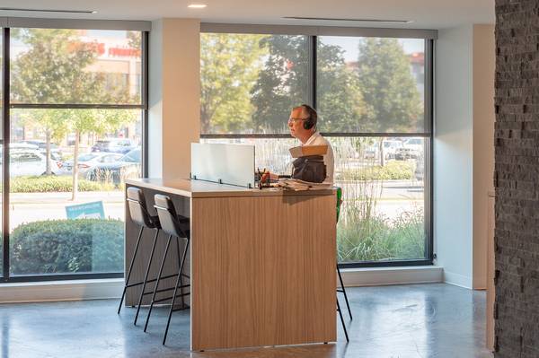 $149 Coworking Space with Premium Amenities in Wauwatosa – Only $149/mo (Wauwatosa)64151640632323120