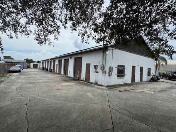 $420 / 550ft2 - Warehouse and storage space or small business (Rockledge)63846409125505121