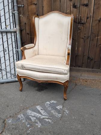 FREE armchair 1