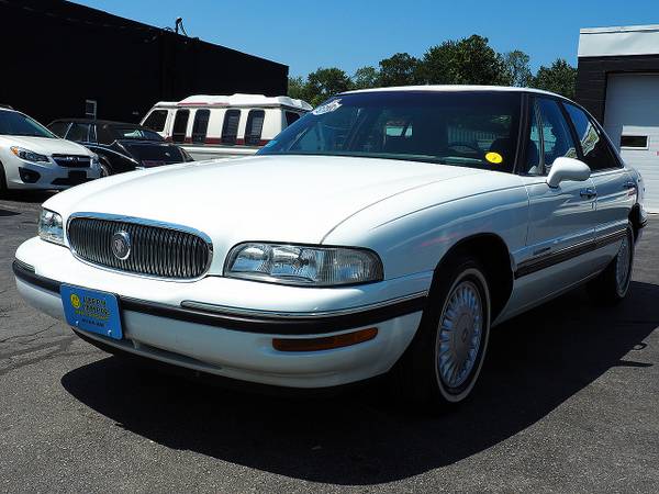 1998 Buick Lesabre 3800 V-6 con todo el poder, solo un propietario, 67 mil millas, como nuevo - $6.995 (HappyCamperRI.com)63470590841345121