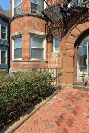 $2,900 / 2br - 800ft2 - Sunny 🌞 Charming 🔥Heat included 😺🐶 pet friendly (Cambridge \ Central Sq. \ Mid Cambridge)63996693009027124