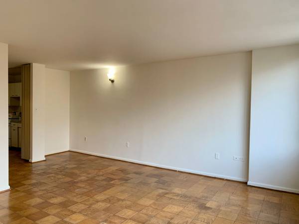 $1,695 / 473ft2 - Spectacular Studio in Van Ness East w/Utilities Incl. -Parking & Pool (VAN NESS)64040196412162122