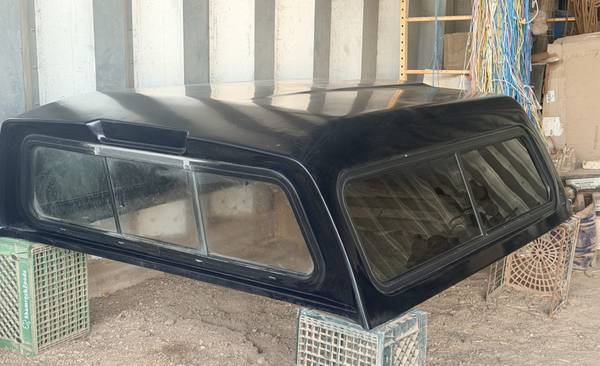 Leer Camper Shell 1