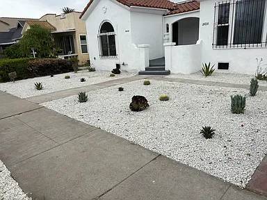 $1,750 / 2br - 1035ft2 - Stylish 2BR/1BA Renovated Home (Los Angeles)63998004931586121