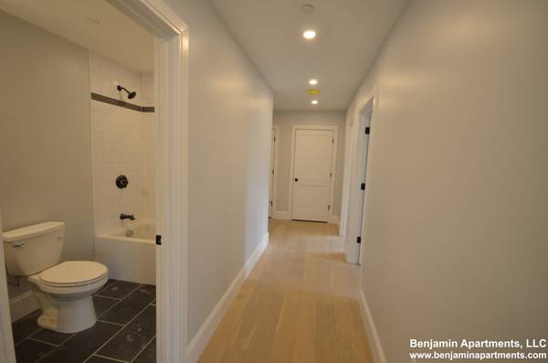 $3,600 / 2br - **BRIGHTON CENTER-NEWLY BUILT 2BED/2BATH-GARAGE PARKING, CENTRAL AC! (Brighton)63856446616451124