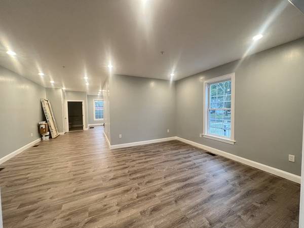 $1,800 / 800ft2 - Burlington Office for Rent! (Burlington)63996406205186121