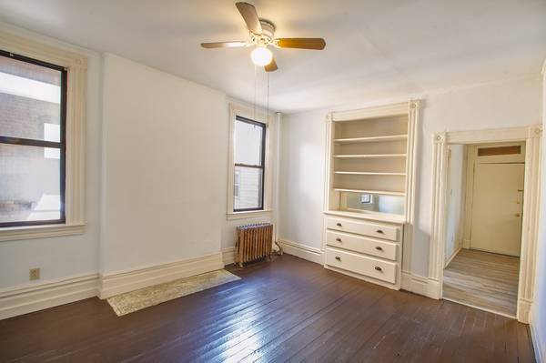$1,200 / 2br - 1185ft2 - Two Bedroom, Private Balcony, Big Kitchen W/ Pantry, Pet Friendly (Regent Square - Frick Park - 405 Peebles Ave)64013362602882124