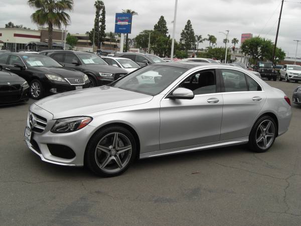 2015 Mercedes Benz C300 4Matic awd  all records nav skyroof Michelins - $10,599 (Escondido)63624789133443122