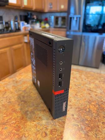 Lenovo ThinkCentre M910q Tiny Desktop PC i5 / 1TB SSD / 32GB RAM 1