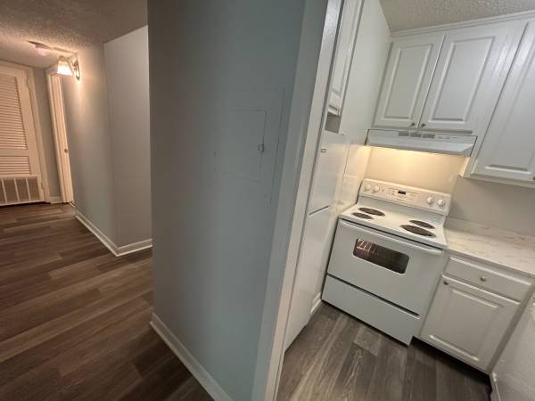 $1,295 / 2br - Available NOW Stop by today, move in this weekend!! (Hermitage)63680193903875124