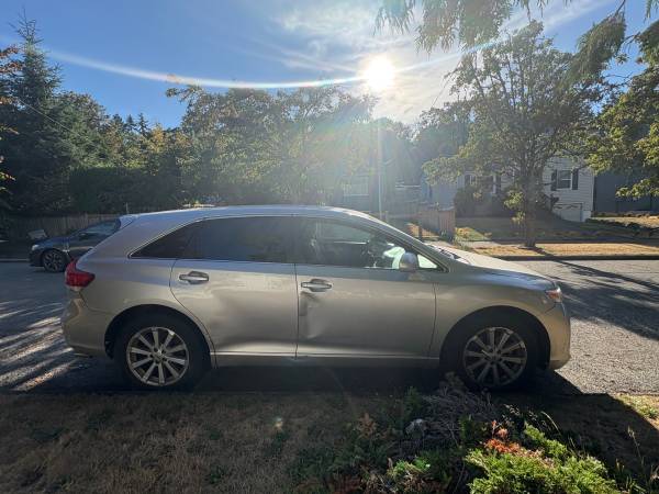 2009 Toyota Venza - $7,000 (Seattle)63623227229313122