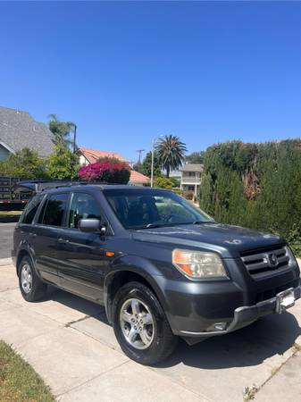Piloto Honda 2006 - Segundo propietario - $5,000 (Chatsworth)63618143366403120