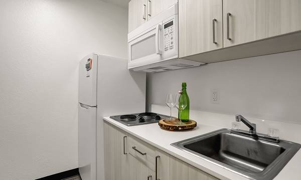 Flat Screen TVs, WiFi Access, Siegel Rewards Program 1