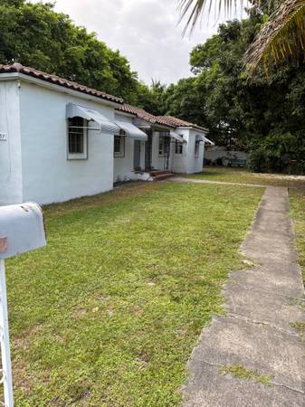 $2,300 / 2br - 950ft2 - Duplex (Village of Biscayne Park)63825138614019120
