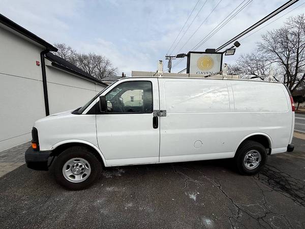 2015 Chevrolet Express 2500 3dr 3 dr 3-dr Cargo Van w1WT w 1 WT w-1-WT - $6,985 (Gaven Commercial Truck Center)63654717546497122