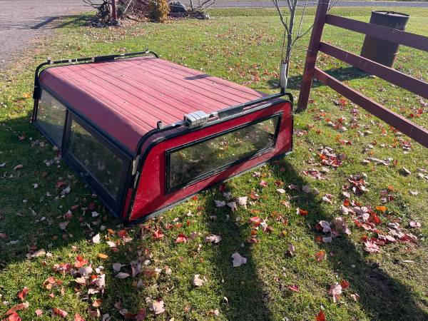 Dodge Dakota Topper 1