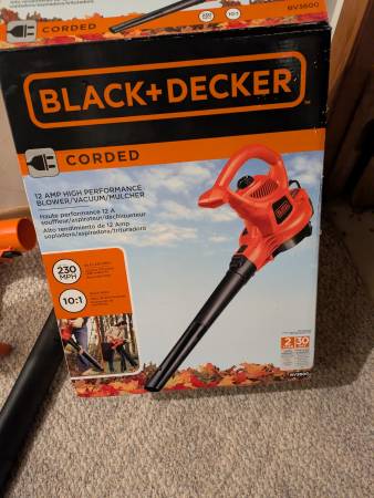 Black & Decker Blower/Vacuum/Mulcher 1