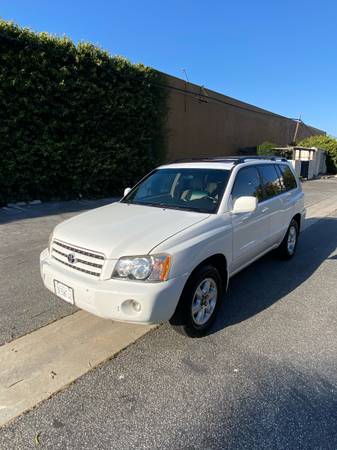2001 Toyota Highlander - $2,800 (Torrance)63618285344385120