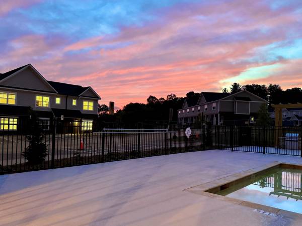 $2,099 / 2br - 1269ft2 - 🔑 Unlock 6 Weeks Free Rent in Brand-New Townhomes! (Weaverville)64029211950721120