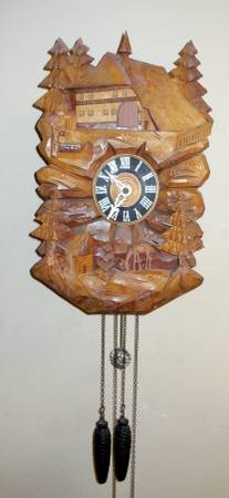 Vintage Rare Black Forest Cuckoo Clock Excellent Brass Movement 1