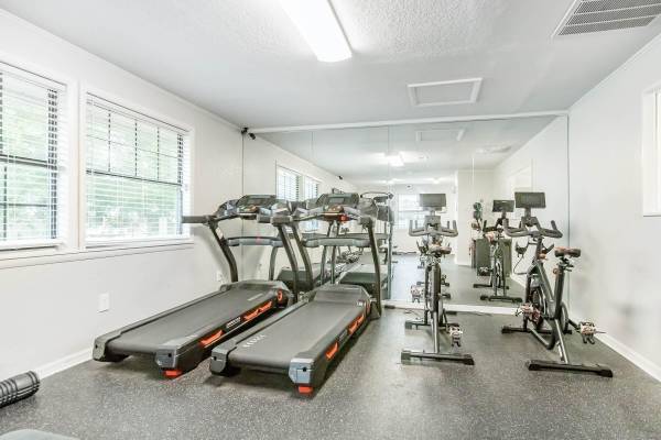 $1,449 / 2br - 972ft2 - PALM FLATS APARTMENTS MOVE IN WITH $500 DEPOSIT DEPENDS ON CREDIT! (Tampa)63980539704578122