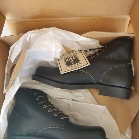 Frye Boots Men's size 7.5 Black Arkansas Midlace-New in box 1