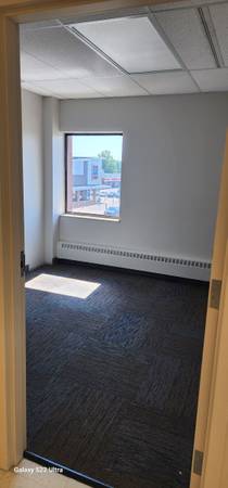 $1,440 / 1350ft2 - 1350 sq ft Office in Parma, FIRST MONTH FREE (Parma)63924296211202122