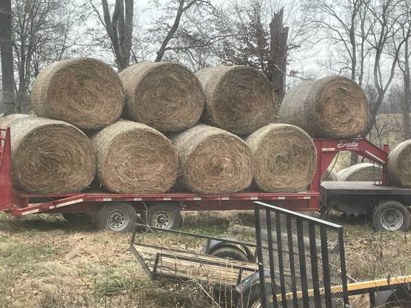 4x5 round bales 1