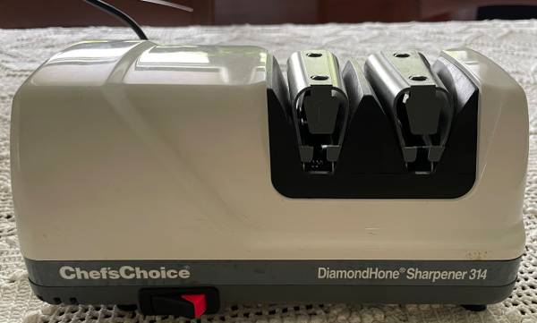 Knife Sharpener - Chef's Choice 1