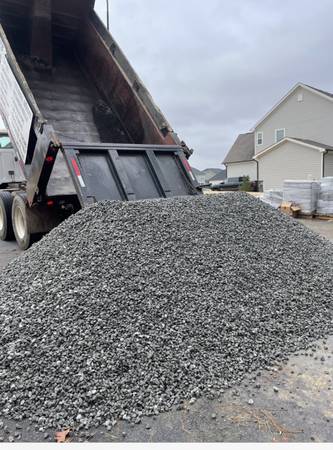 Gravel 16 tons  ABC multi stone/67stone 1