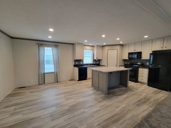 $109,900 / 4br - 1680ft2 - Hermosa casa de 4 habitaciones disponible pronto, ¡no se la pierda! (Grand Ledge)63620274823425123
