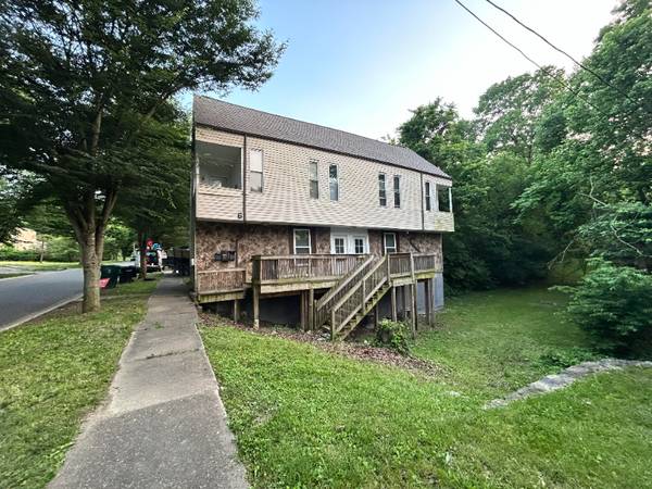 $1400.00 / 2br - 1067ft2 - Spacious 3-Story Townhome | 2 Bed, 1.5 Bath | Near Downtown & UC63974473050242120