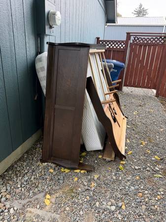 Queen size bed frame, head and foot board and mattress included "Free" 1